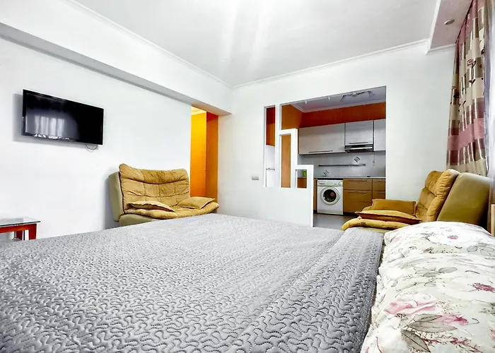 405 Lighthouse Apartments Samal - Traveler\'S Choice