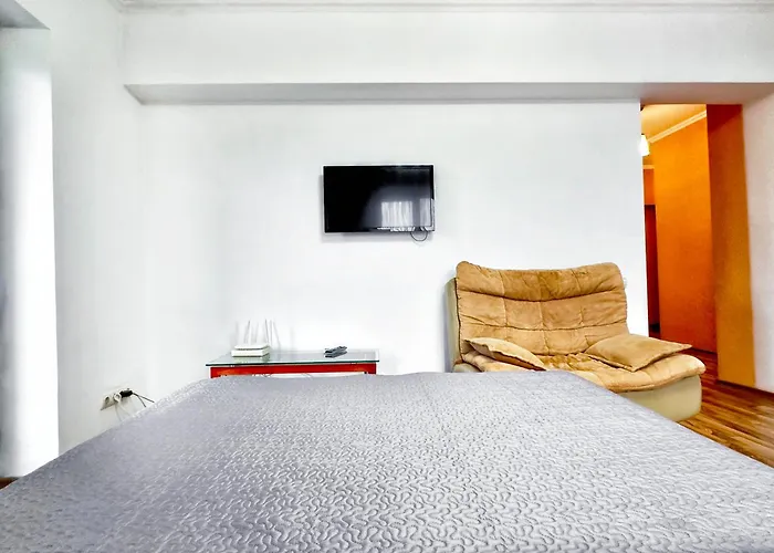 405 Lighthouse Apartments Samal - Traveler\'S Choice