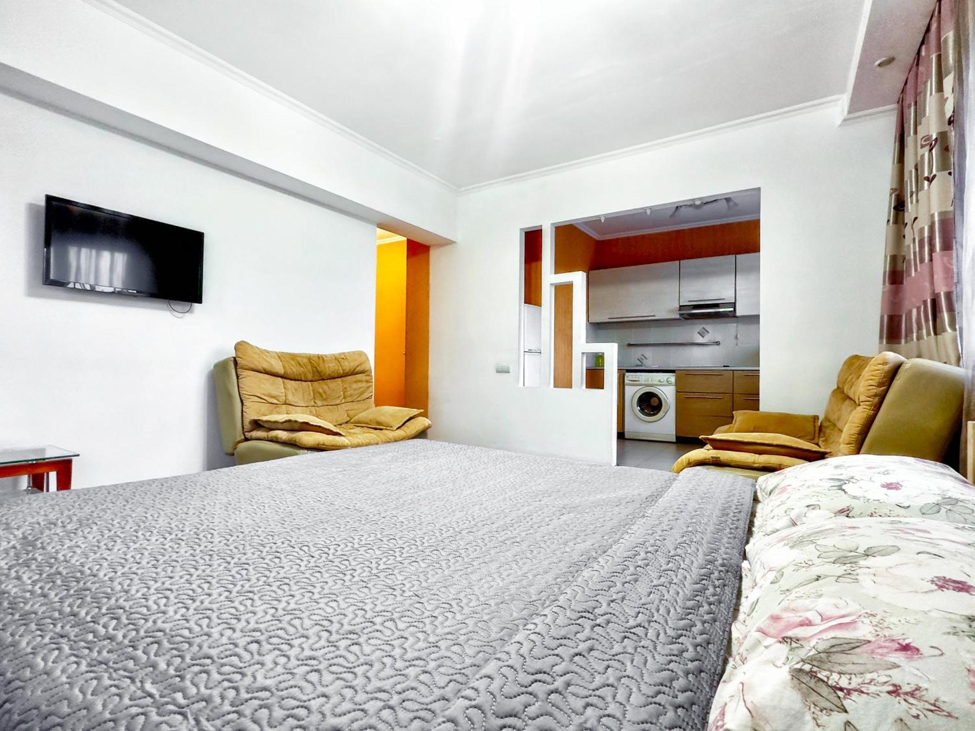 405 Lighthouse Samal - Traveler's Choice Apartment